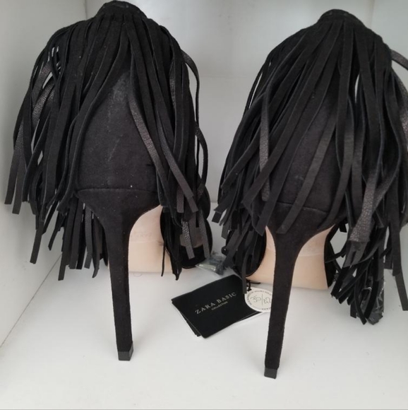 Zara Collection NWT size 38 US 7.5. Black fringe heels. - Picture 4 of 5